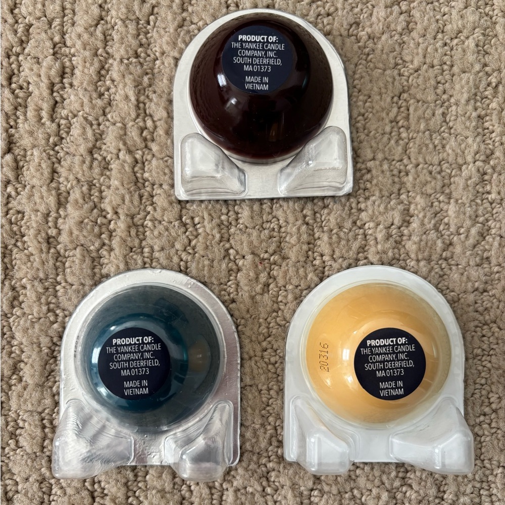Yankee Candle Wax Melts - Picture 2 of 2